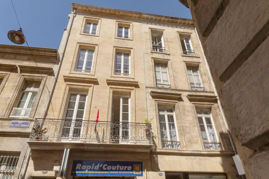 Logement De Charme - Saint Pierre - Coeur Historique Burdeos Exterior foto